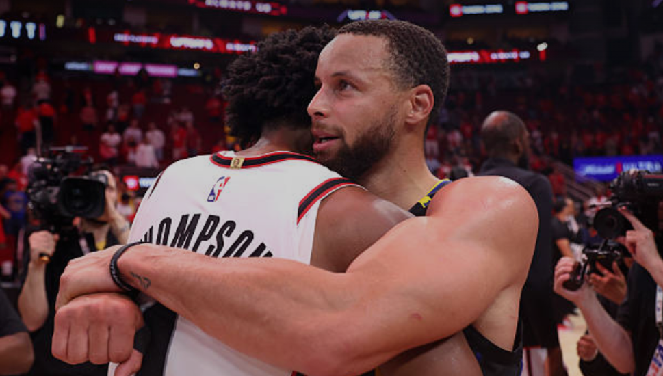 关于库里回归赛场，赛事规则更新首场状态亮眼，热火观众沸腾！的信息